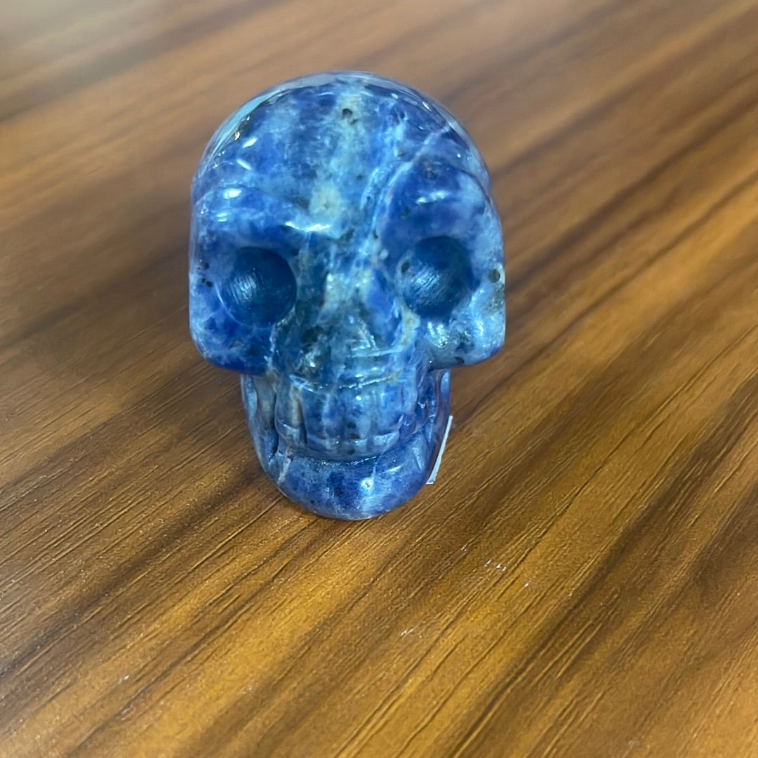 Sodalite skull