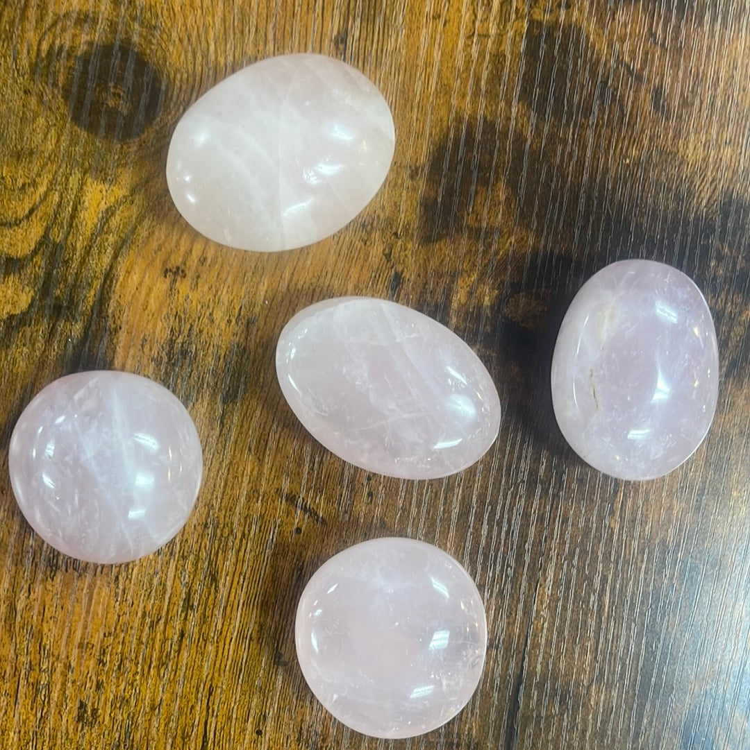 Rose Quartz Palm medium