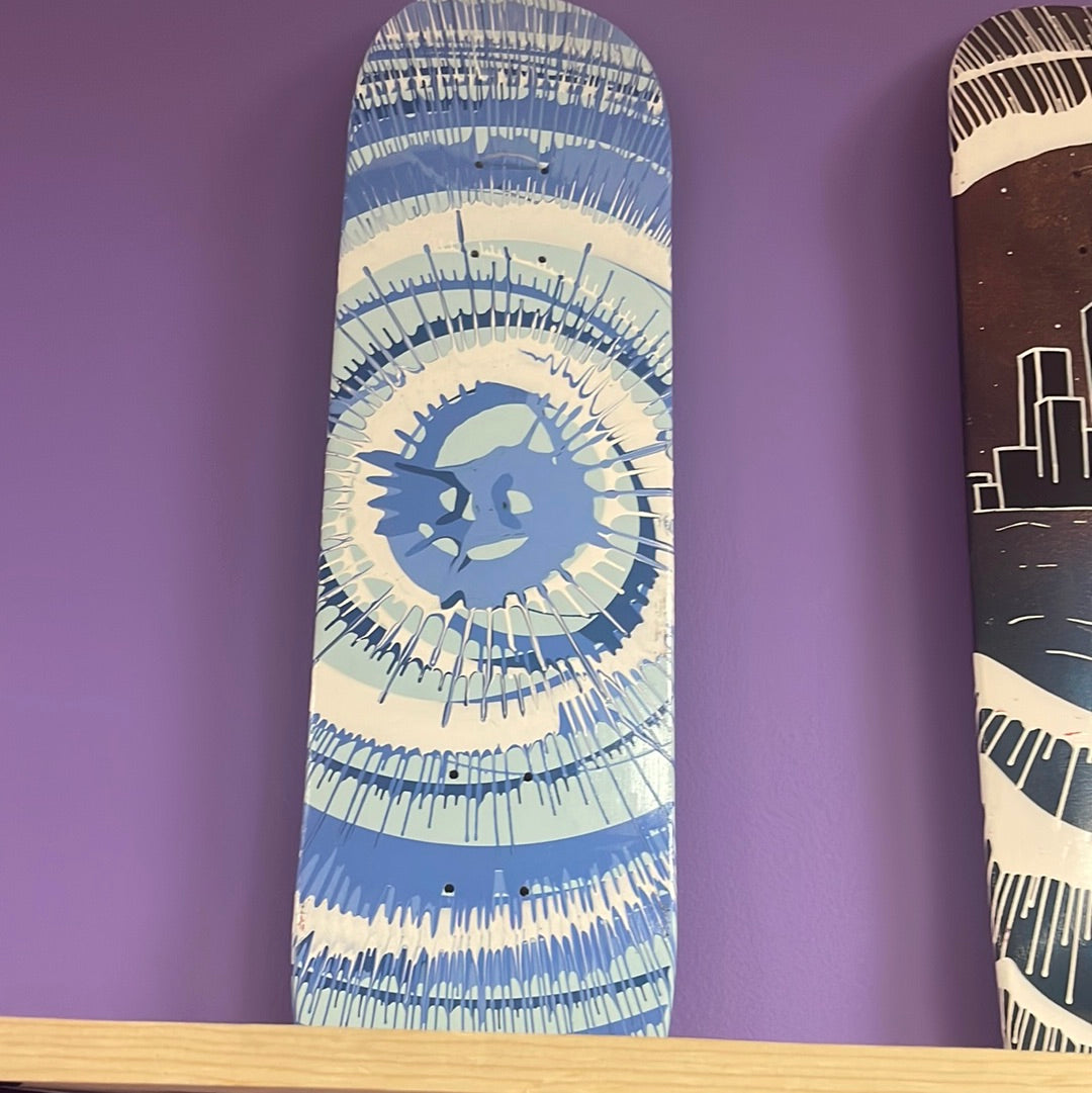 @cam_studioss Custom Painted Skateboard