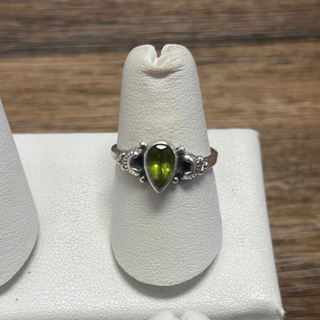 Peridot Silver Ring Size 7