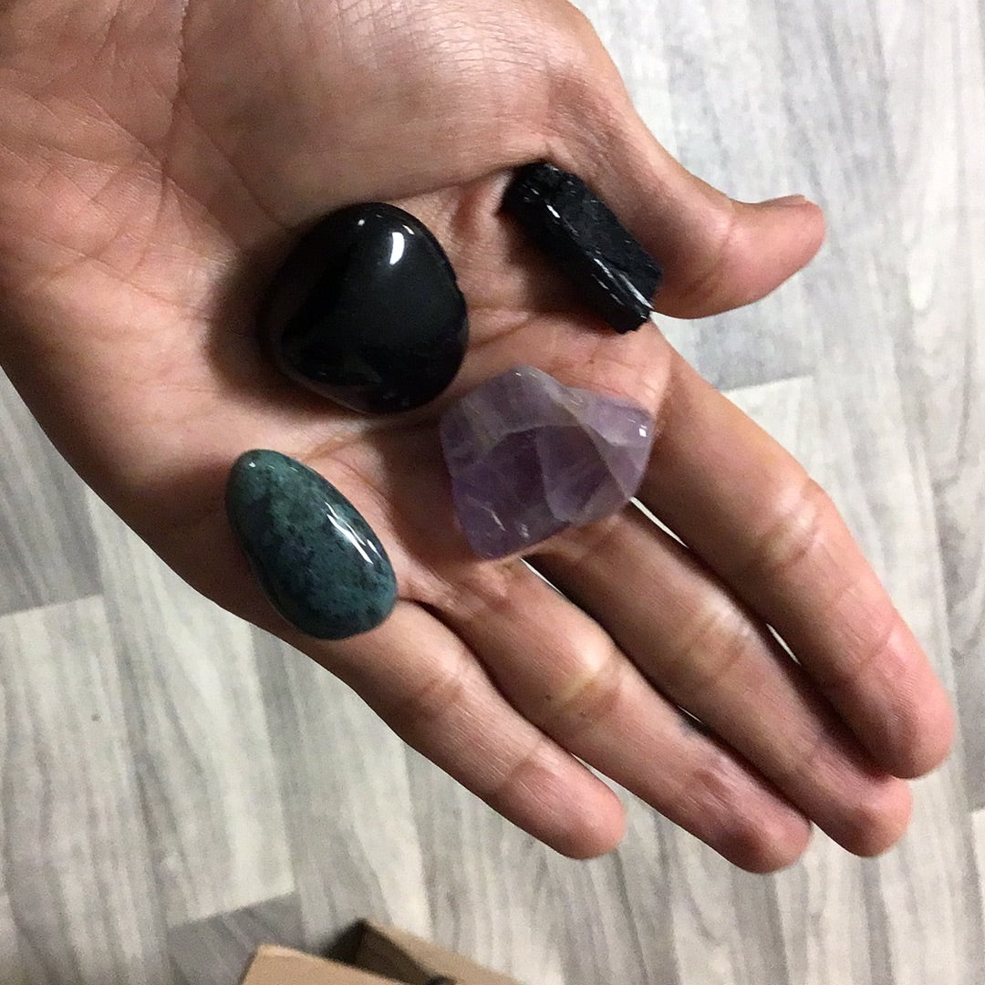 Protection/Traveling Crystal Set